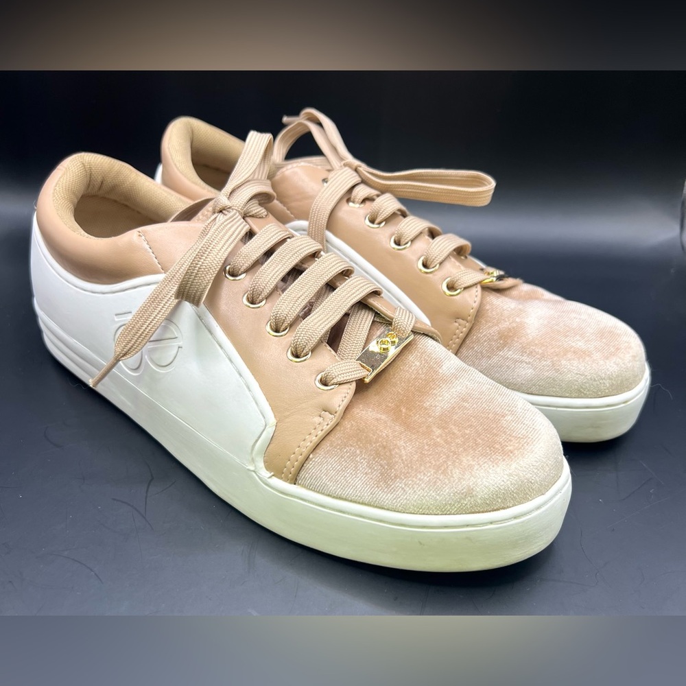 Cloe Factory Store, Womens Size:9, Tan and‎ White Sneakers, Pre-Owned